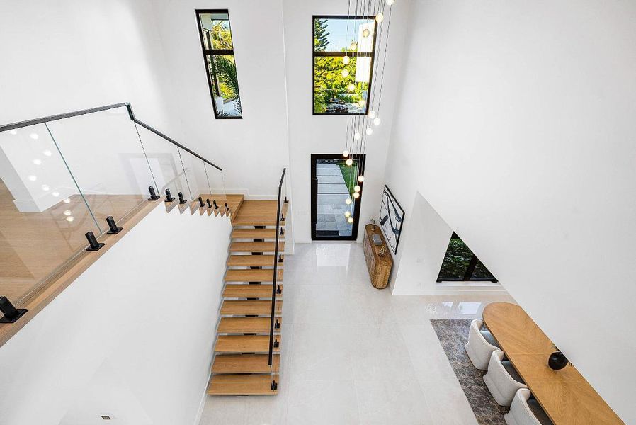 011-25833rdCourt-WestPalmBeach-FL-33407-