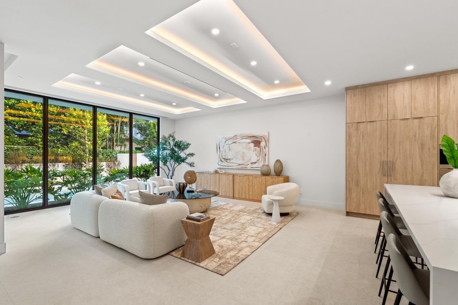 mls_FAMILY_ROOM_DT