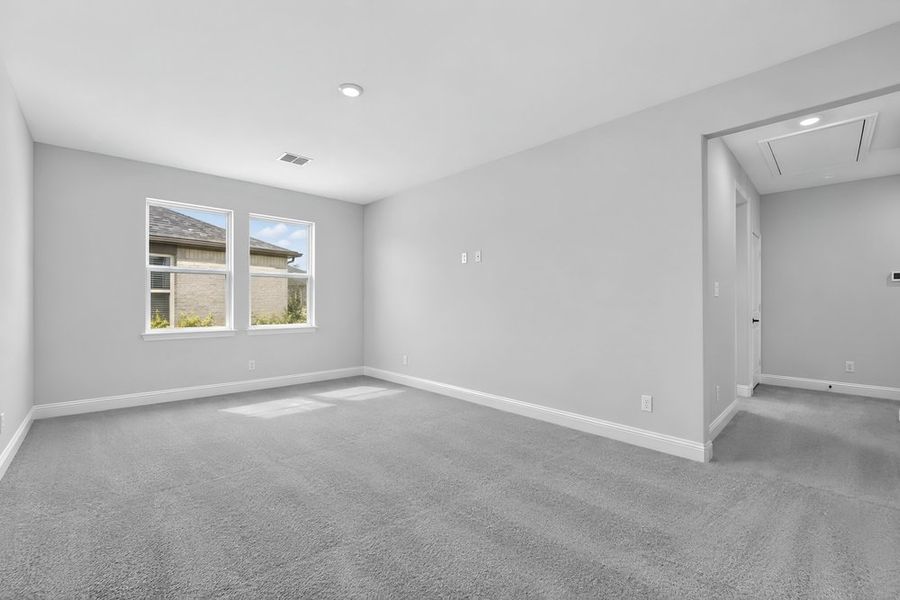 Spacious, unfurnished interior of a new home in The Ridge at Northlake, Northlake (Image 23).