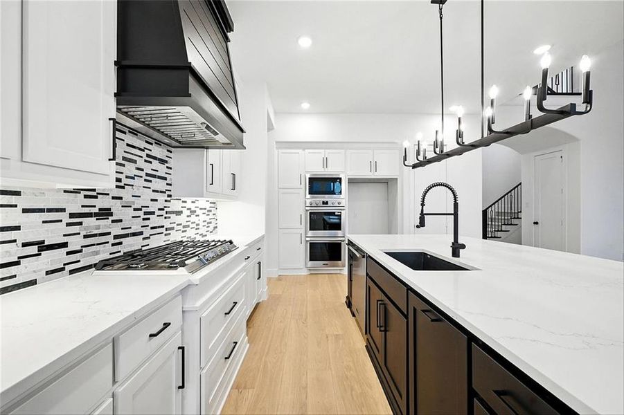 2720AmberLn220E005 2720AmberLn220E005