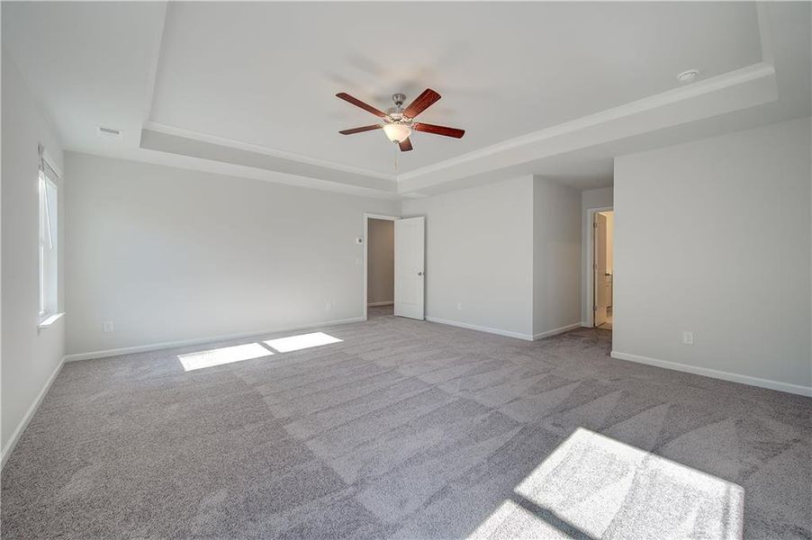 Spacious, unfurnished interior of a new home in Burchwood, Stockbridge (Image 31).