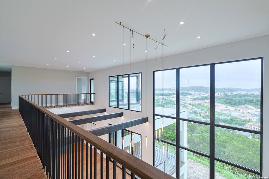 Spacious, unfurnished interior of a new home in , San Antonio (Image 45).
