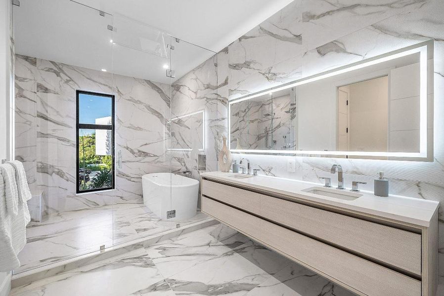 049-25833rdCourt-WestPalmBeach-FL-33407-