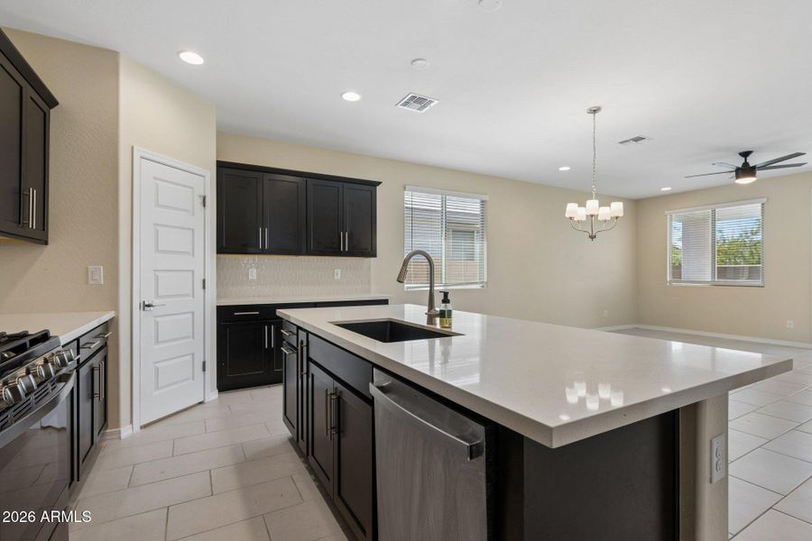 12-web-or-mls-25572-north-142nd-ln