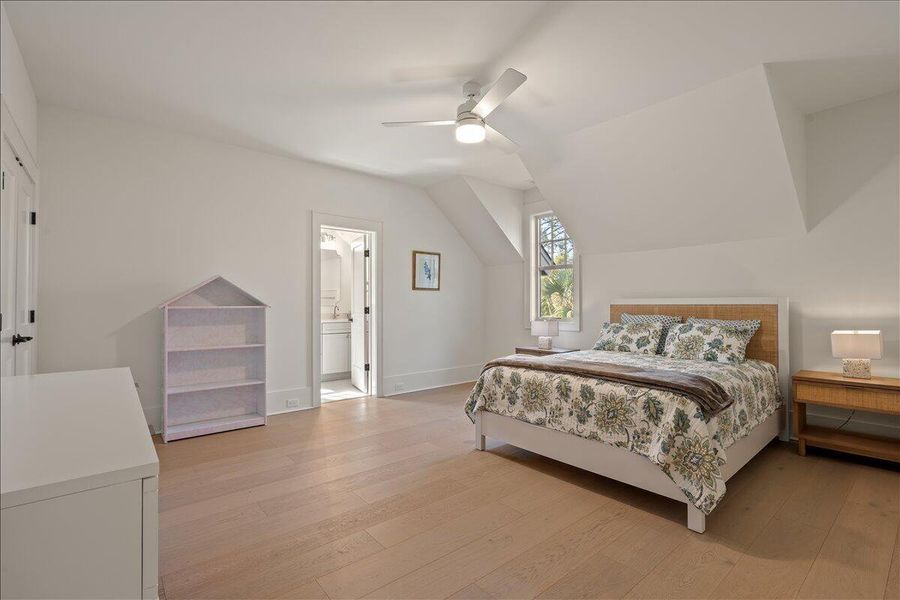Furnished interior view inside a new home in , Kiawah Island (Image 38).