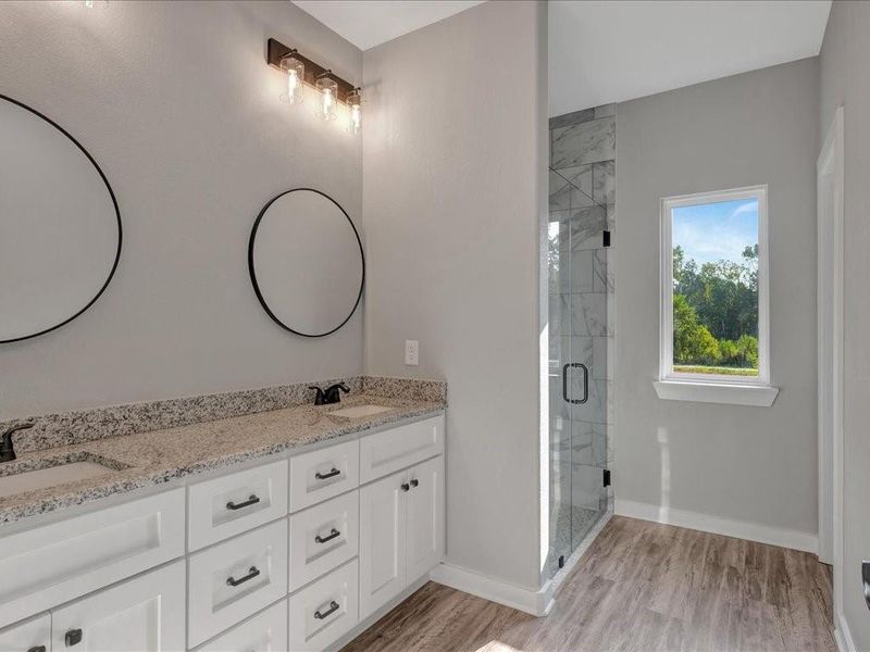 Furnished interior view inside a new home in , Lufkin (Image 8).