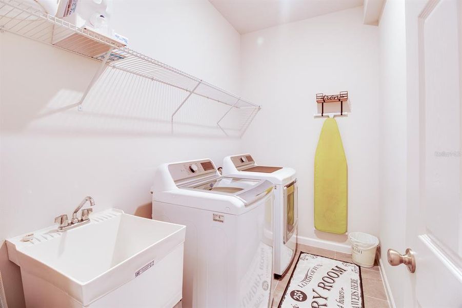 Close-up of interior finishes inside a home in , Palm Bay (Image 21).