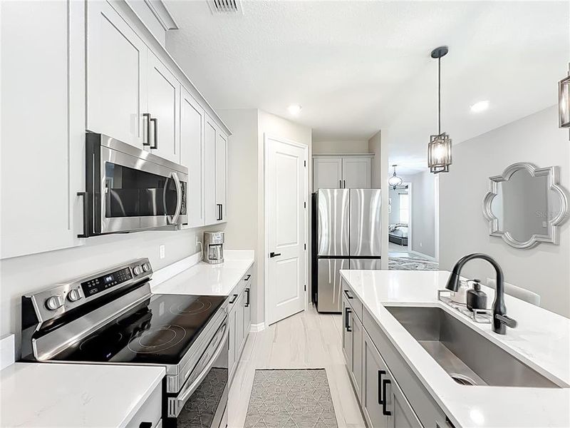 Furnished interior view inside a new home in , Clermont (Image 12).