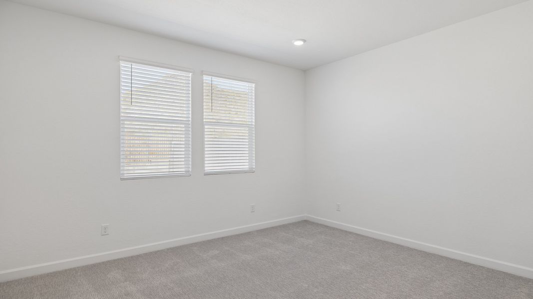 Spacious, unfurnished interior of a new home in The Buttes at Mystic, Peoria (Image 17).
