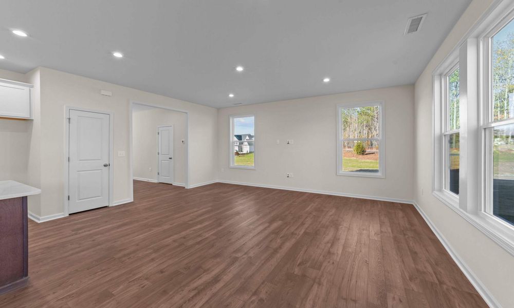 Representative unfurnished interior of a home built from the The Sycamore by Chesapeake Homes in Terrapin, Leland (Image 19).