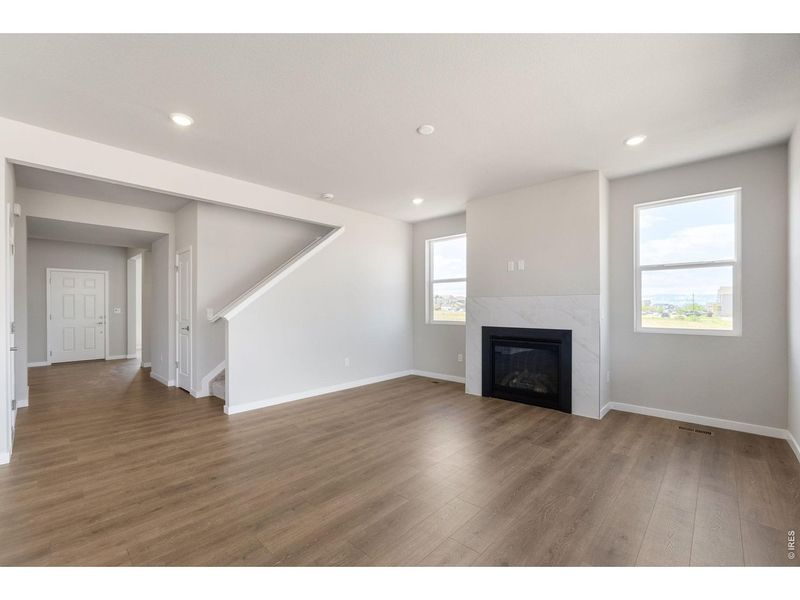 Spacious, unfurnished interior of a new home in Hidden Creek, Frederick (Image 13).