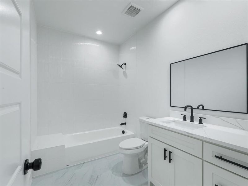 Furnished interior view inside a new home in , Gunter (Image 11).