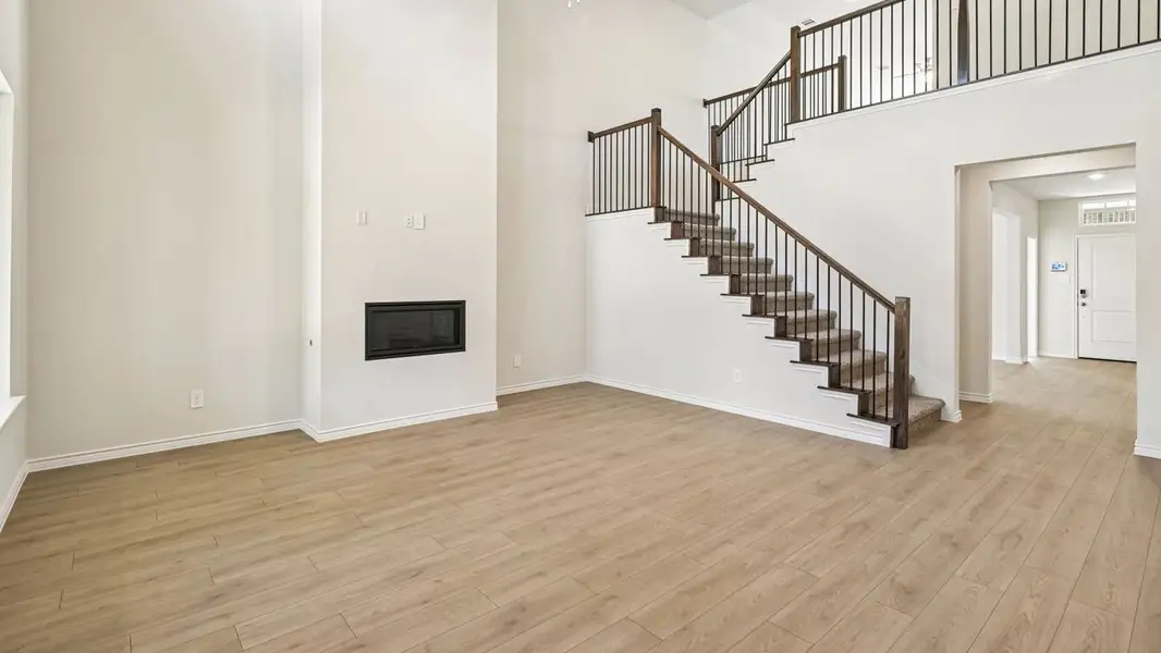 Spacious, unfurnished interior of a new home in Morning Ridge, Princeton (Image 5).
