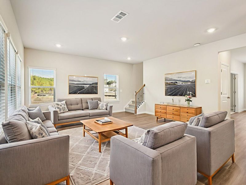 Furnished interior view inside a new home in Ivey Township, Dallas (Image 3).