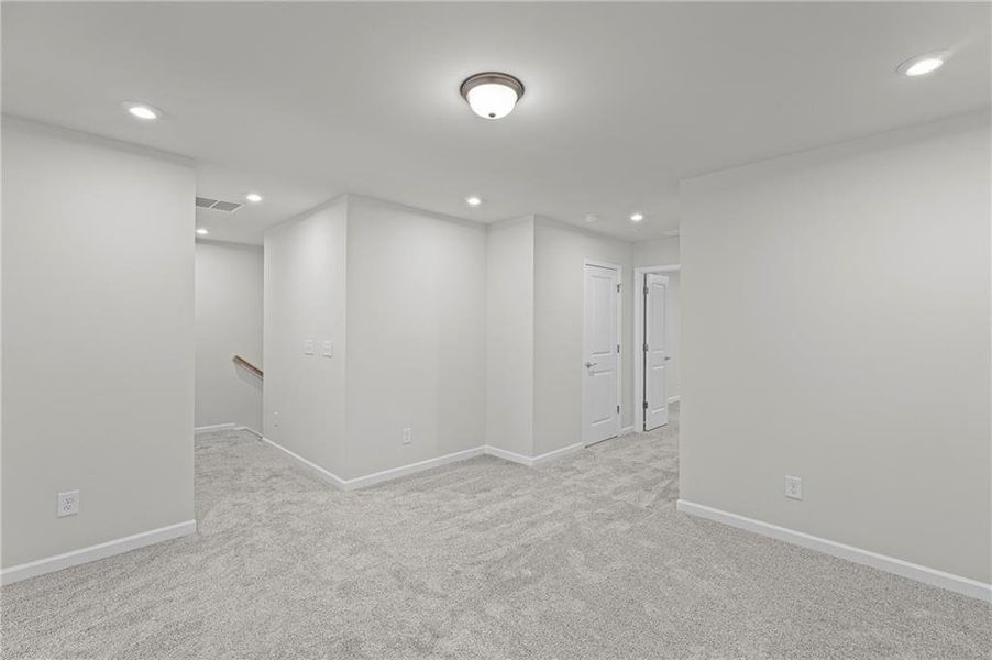 Spacious, unfurnished interior of a new home in Ansley Towns, Cumming (Image 15).