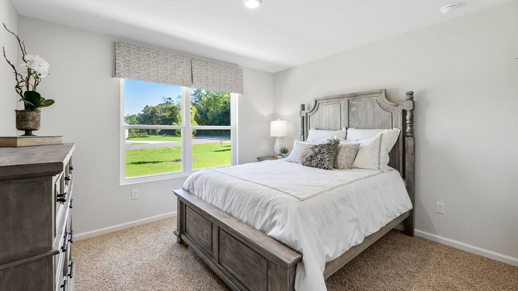 Representative furnished interior of a home built from the The Sawyer by D.R. Horton in The Hammocks, Crawfordville (Image 27).