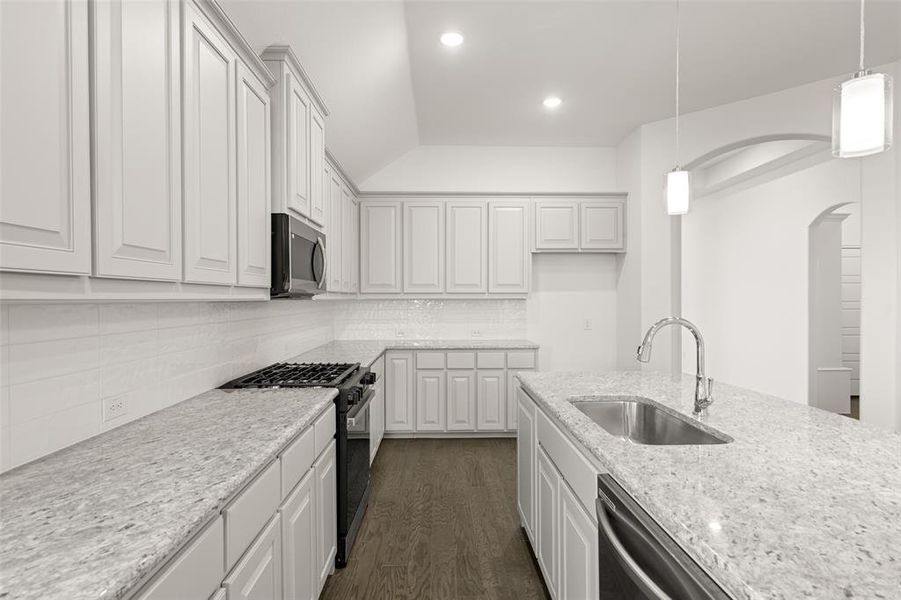 7745 Gatevine- Kitchen-3