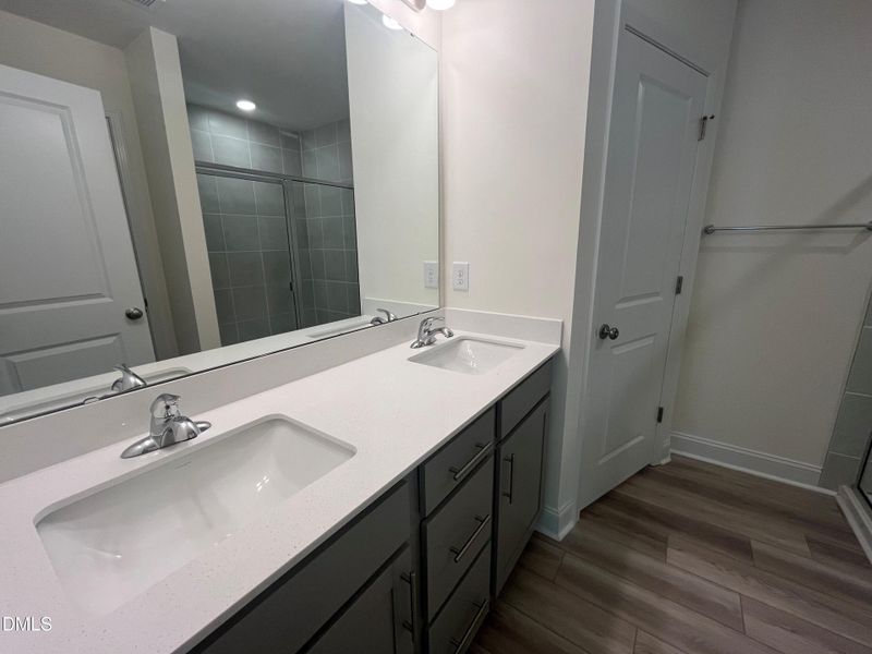 Primary w double vanities