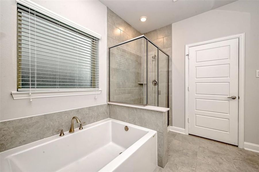 Representative furnished interior of a home built from the Plan 2500 by Adams Homes in The Bluffs at Lafayette, Freeport (Image 14).