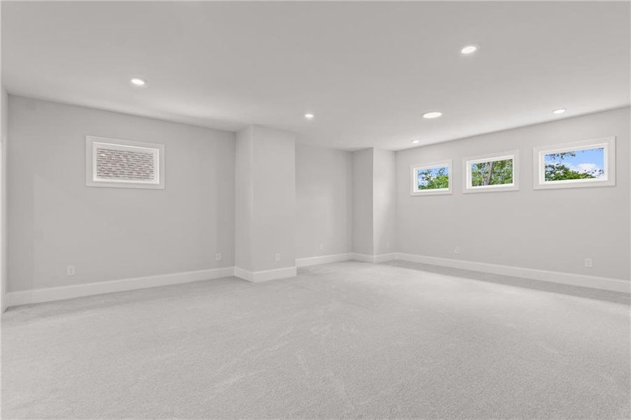 Spacious, unfurnished interior of a new home in Bellwyn, Johns Creek (Image 15).
