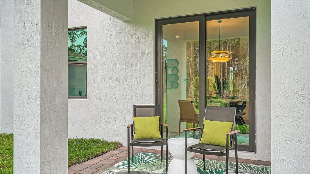 Galen Model covered patio