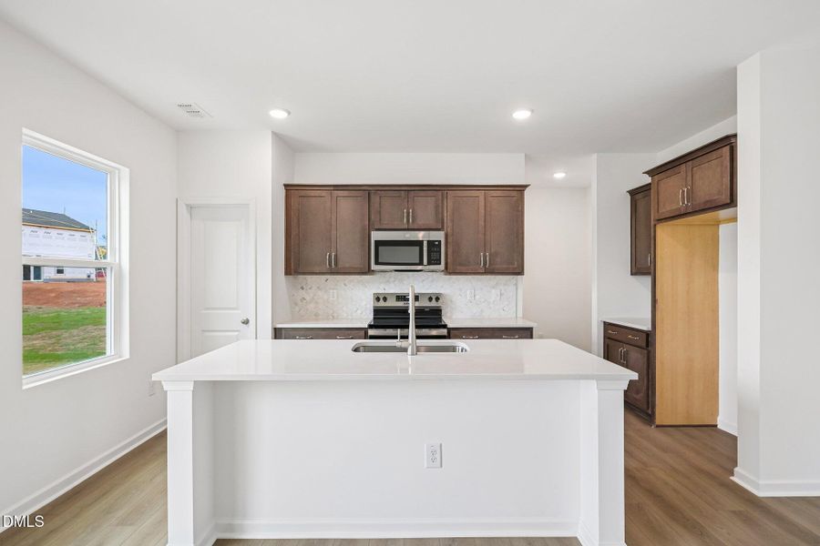 15-web-or-mls-Jersey Rd-S2805-015 15-web-or-mls-Jersey Rd-S2805-015