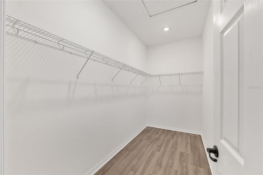 Spacious, unfurnished interior of a new home in , Ocala (Image 40).