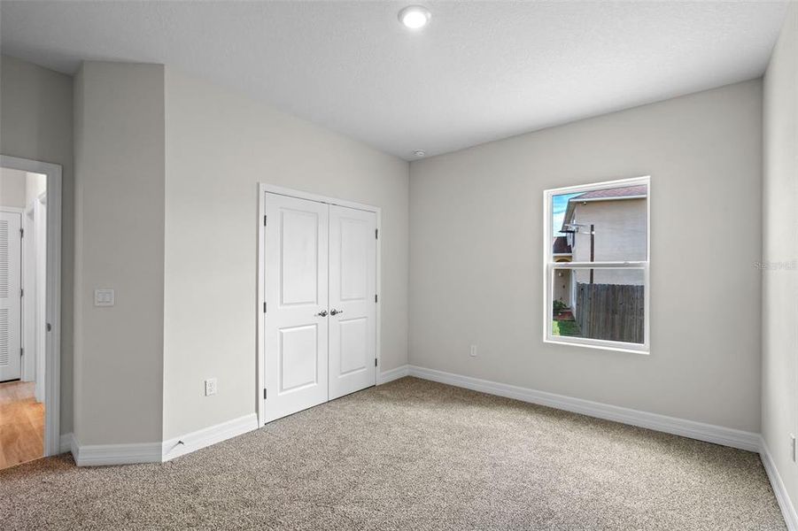 Spacious, unfurnished interior of a new home in , Ocala (Image 15).