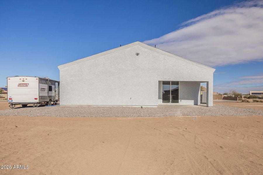 10153 W Wenden - Back Center