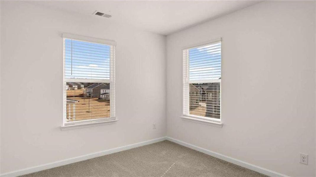 Spacious, unfurnished interior of a new home in Water Oak Estates, Lawrenceville (Image 13).