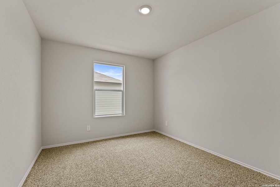 Spacious, unfurnished interior of a new home in Swenson Heights, Seguin (Image 16).