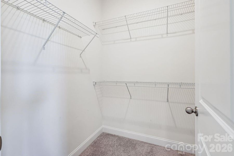 Spacious, unfurnished interior of a new home in , Fort Mill (Image 24).