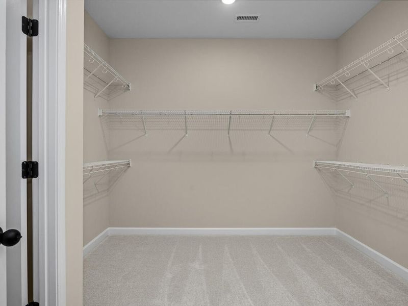 Spacious, unfurnished interior of a new home in Tobacco Road, Angier (Image 24).