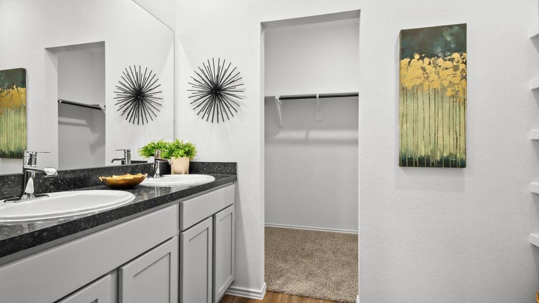 Representative furnished interior of a home built from the Perry by D.R. Horton in The Canopies, Splendora (Image 23). Representative furnished interior of a home built from the Perry by D.R. Horton in The Canopies, Splendora (Image 23).