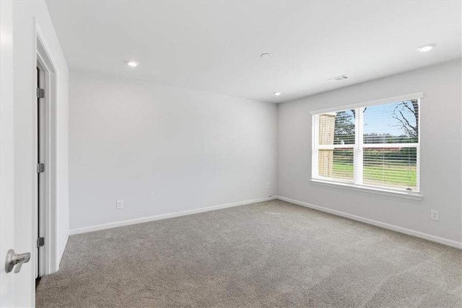 Spacious, unfurnished interior of a new home in Silver Leaf, Dawsonville (Image 24).