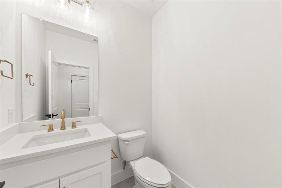 44. 551 Twilight - Powder (2) 44. 551 Twilight - Powder (2)