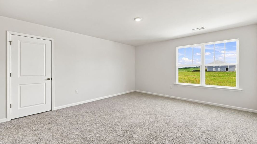 Spacious, unfurnished interior of a new home in Harrier Point, Woodruff (Image 26).