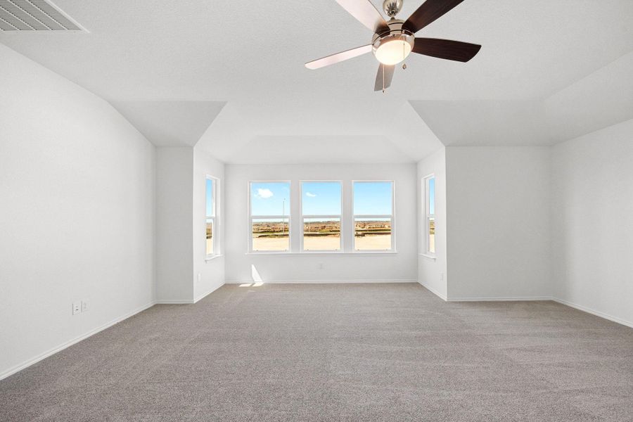 Spacious, unfurnished interior of a new home in Salerno - Classic Collection, Round Rock (Image 31). Spacious, unfurnished interior of a new home in Salerno - Classic Collection, Round Rock (Image 31).