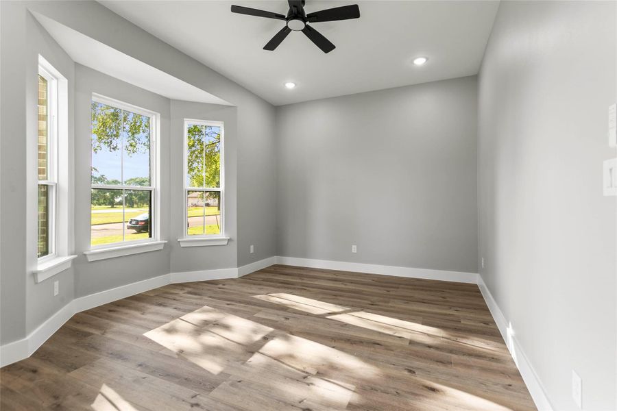 Office/optional 5th bedroom Office/optional 5th bedroom