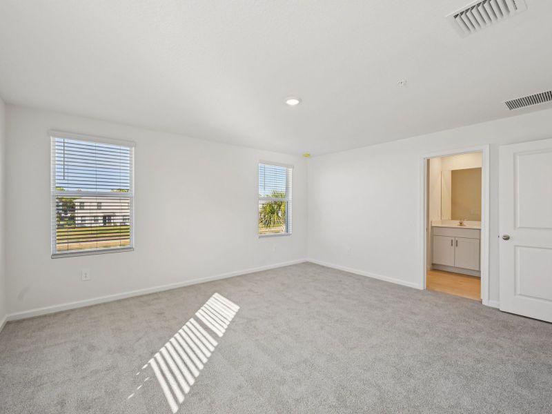 Spacious, unfurnished interior of a new home in Tidewater, Fort Pierce (Image 17). Spacious, unfurnished interior of a new home in Tidewater, Fort Pierce (Image 17).