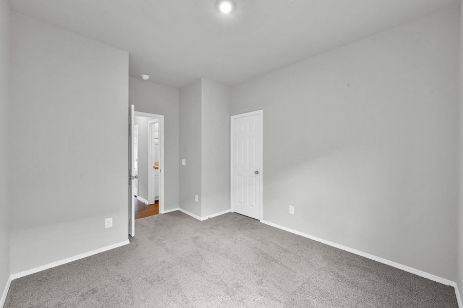 Image 38 of a home in Hidden Creek.