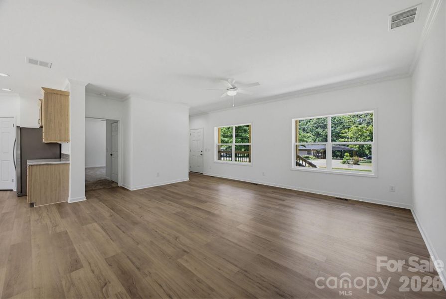 Spacious, unfurnished interior of a new home in , Newton (Image 18).