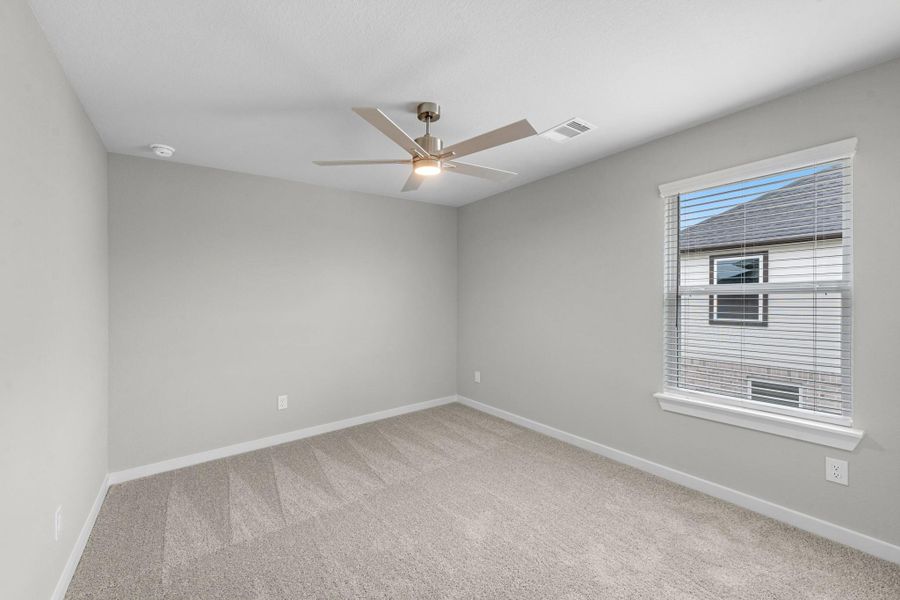 Spacious, unfurnished interior of a new home in Briarwood Crossing, Rosenberg (Image 19).