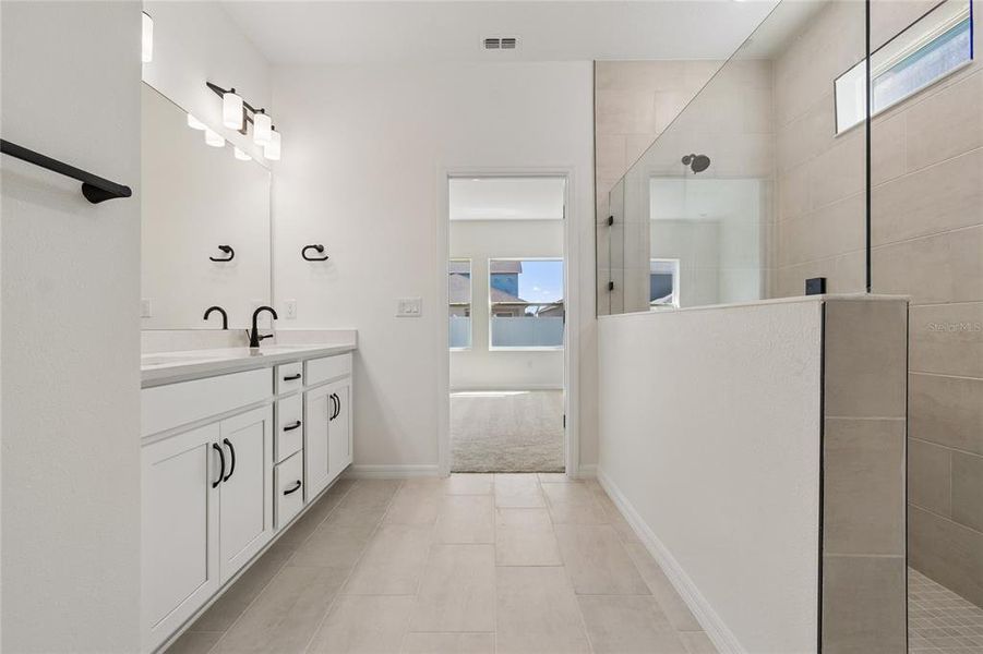 Furnished interior view inside a new home in Eastlyn, Bradenton (Image 5).