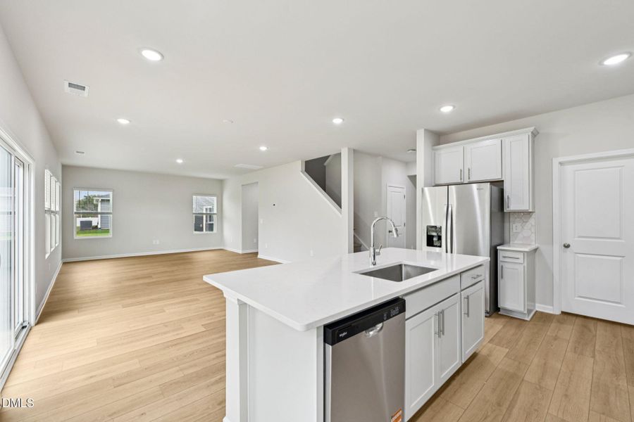 13 - Kitchen 13 - Kitchen