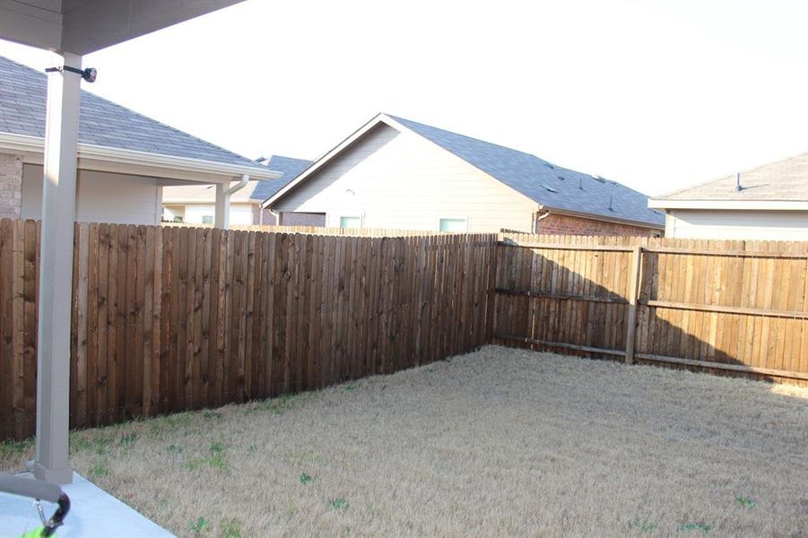 Exterior details and patio area of a home in , Royse City (Image 3).