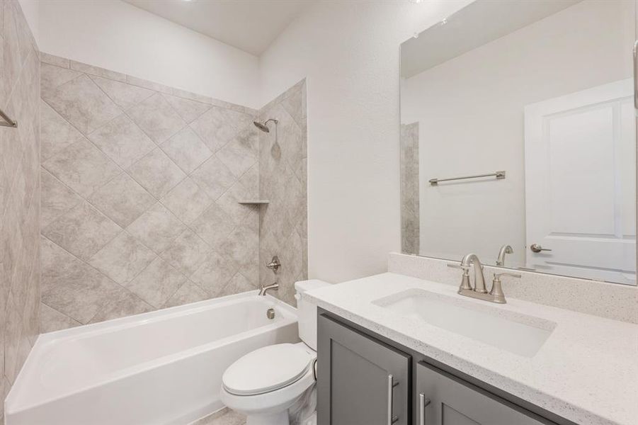 Furnished interior view inside a new home in Ridgepoint, Midlothian (Image 7).