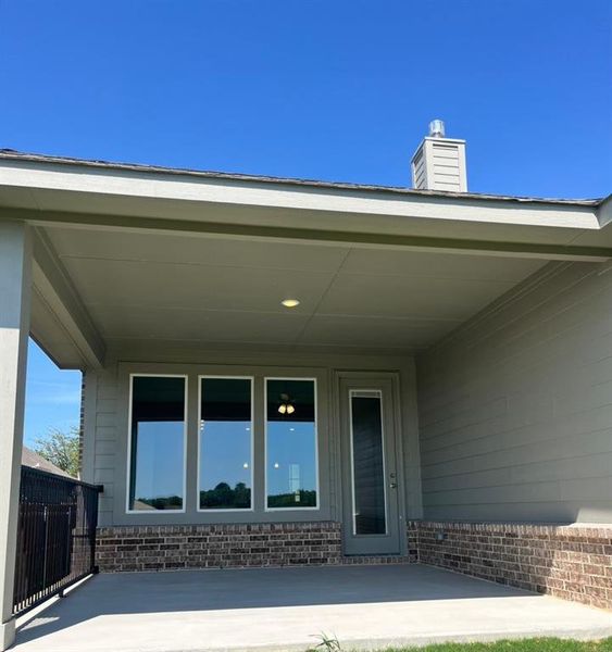 Exterior details and patio area of a home in Westpoint Park, Fort Worth (Image 4).