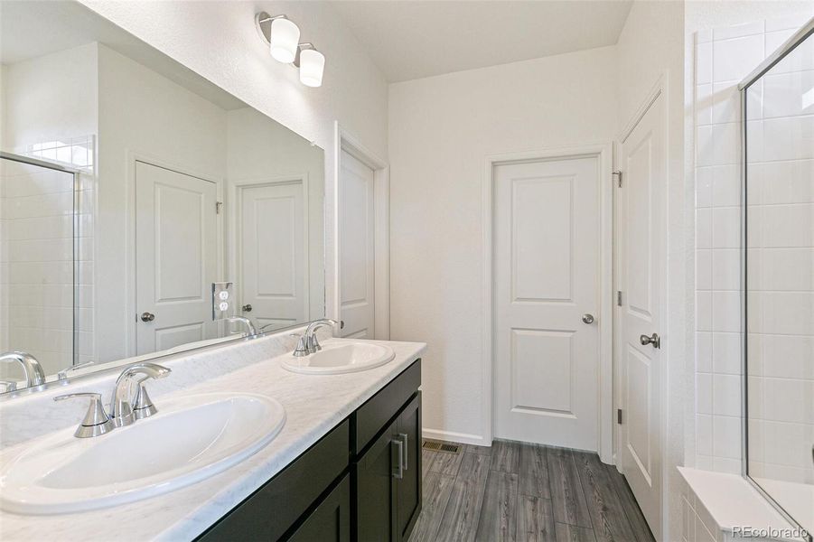 Furnished interior view inside a new home in Turnberry, Commerce City (Image 7). Furnished interior view inside a new home in Turnberry, Commerce City (Image 7).