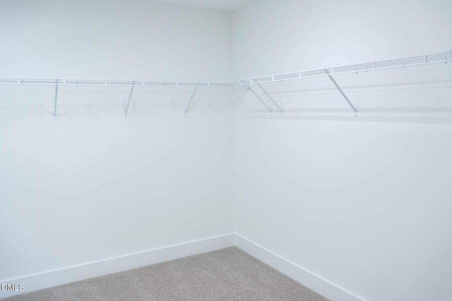 57-Riverfall_OwnersSuiteWalkInCloset